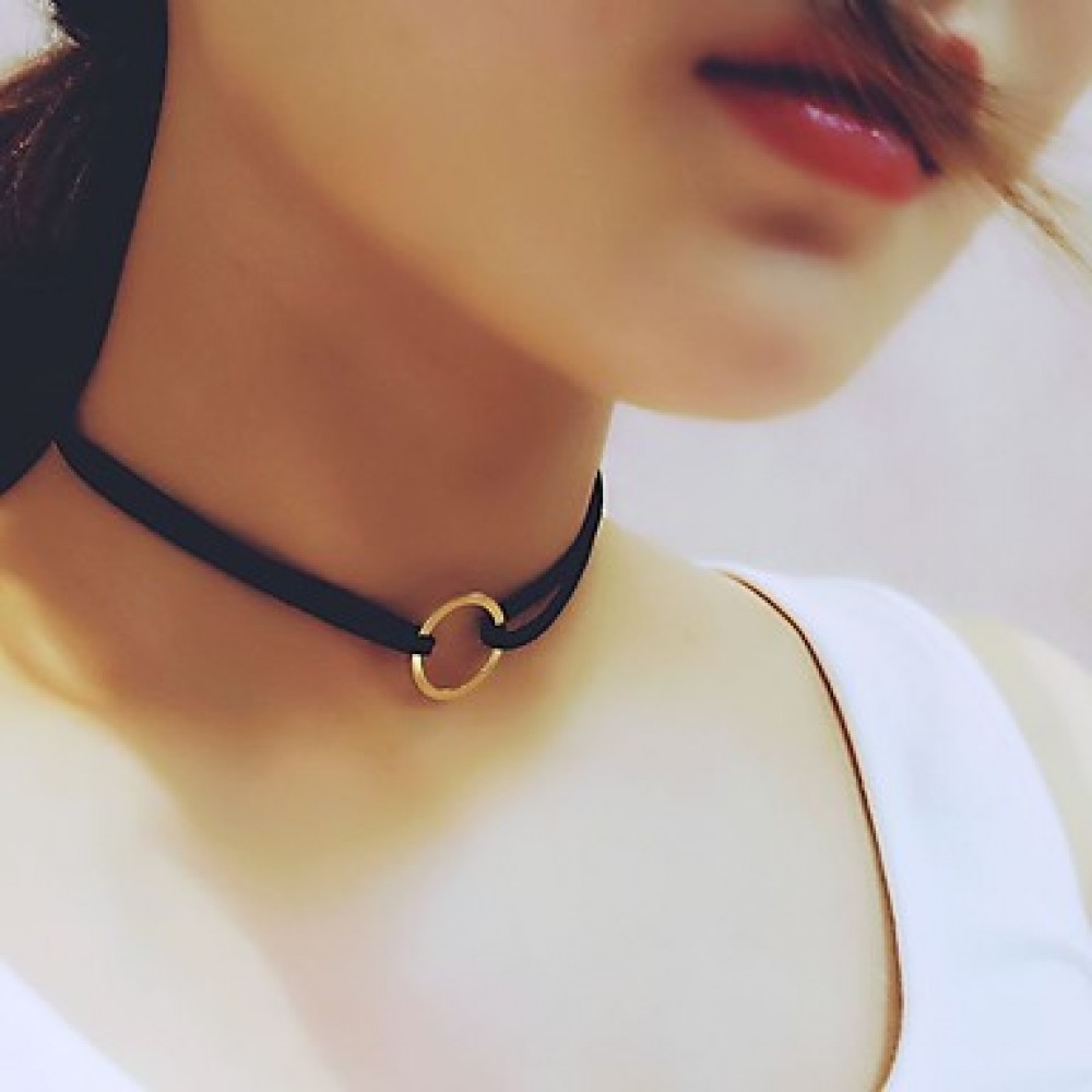 Necklace Choker Necklaces / Pendant Necklaces Jewelry Halloween / Party / Daily / Casual Fashion Alloy Gold 1pc Gift