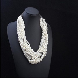 The new European and American classic multi layered White Pearl Necklace