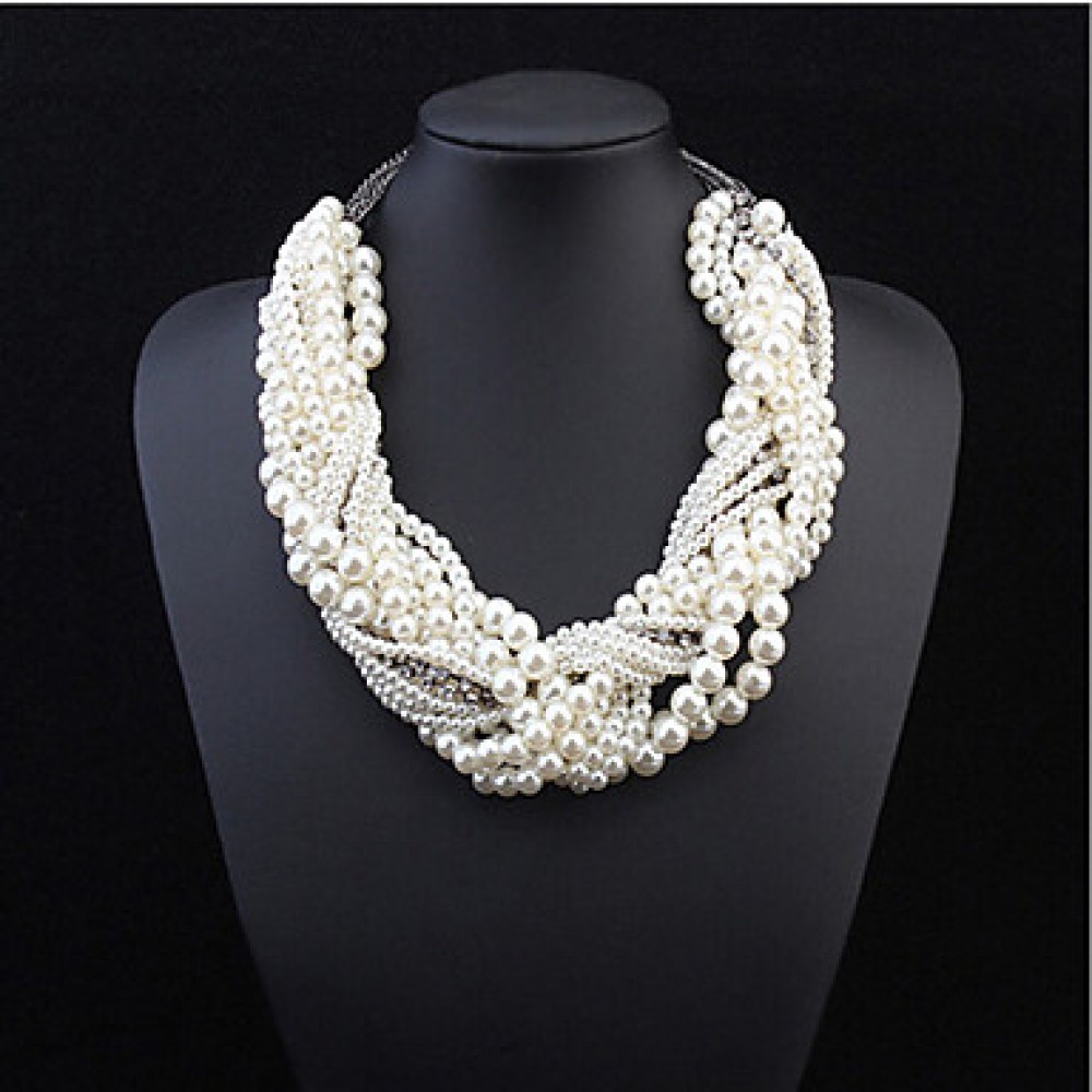 The new European and American classic multi layered White Pearl Necklace